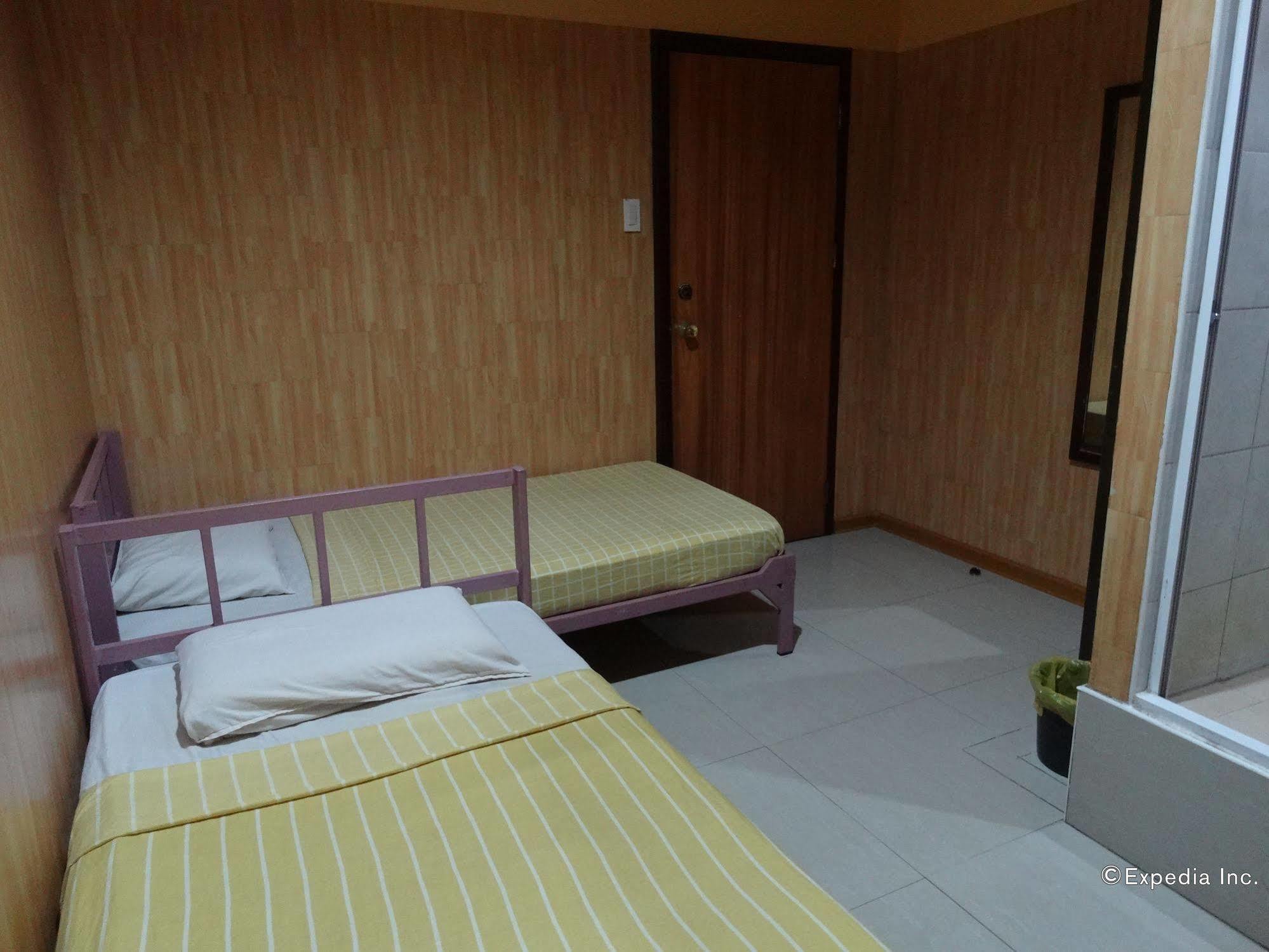 Daylight Inn Davao Exterior photo